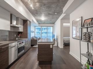 524 - 1030 King St W