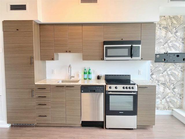 409 - 707 Dovercourt Rd