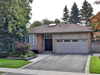 41 Foursome Cres