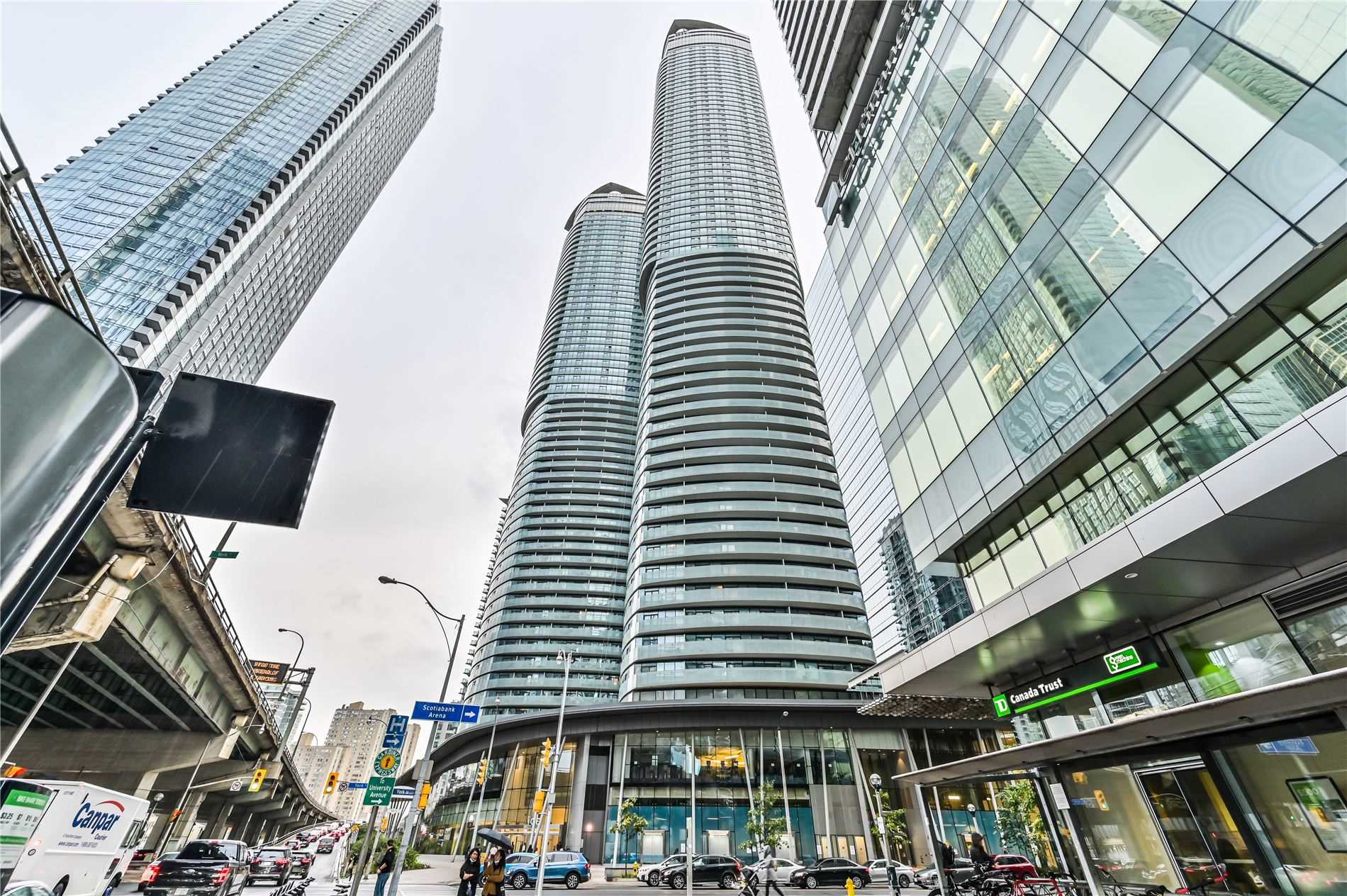 609 12 York St, Toronto Leased, C4969333 Condos.ca