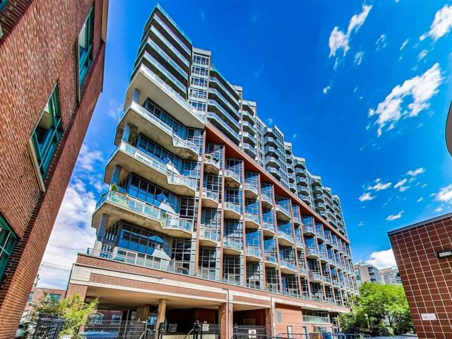 1102 - 255 Richmond St E