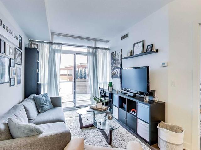 1013 - 169 Fort York Blvd