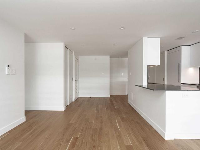 202 - 150 The Donway W