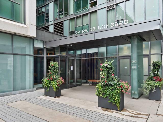 2207 - 33 Lombard St
