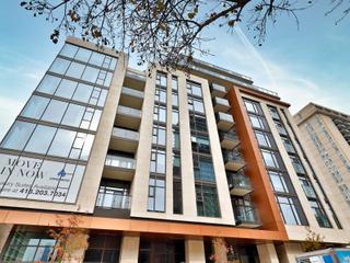 303 - 6 Jackes Ave