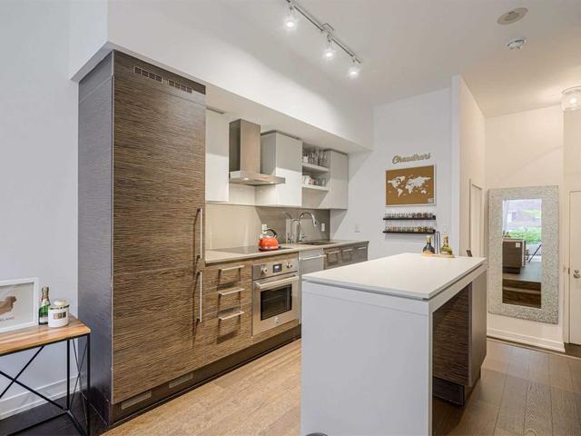 126 - 1030 King St W