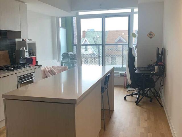 306 - 109 Ossington Ave