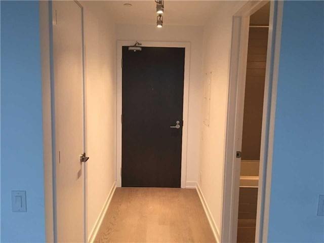 2005 - 11 Charlotte St