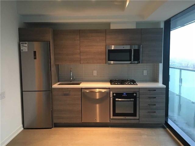 2005 - 11 Charlotte St