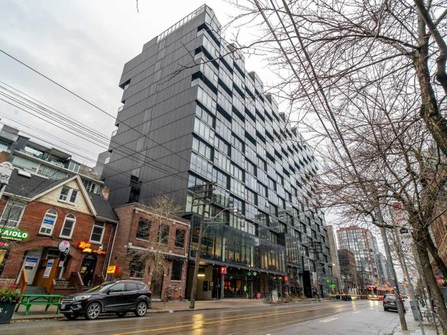 1132 - 629 King St W