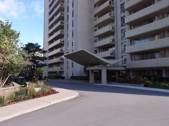 703 - 65 Forest Manor Rd