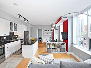 403 - 70 Alexander St