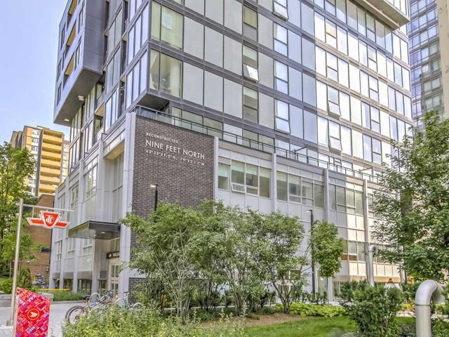 1004 - 17 Dundonald St