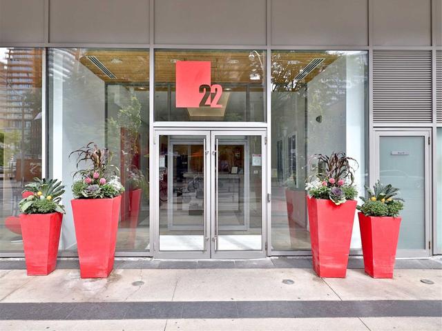 501 - 22 Wellesley St E