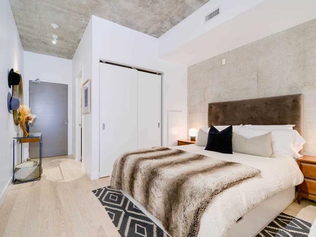 310 - 25 Stafford St