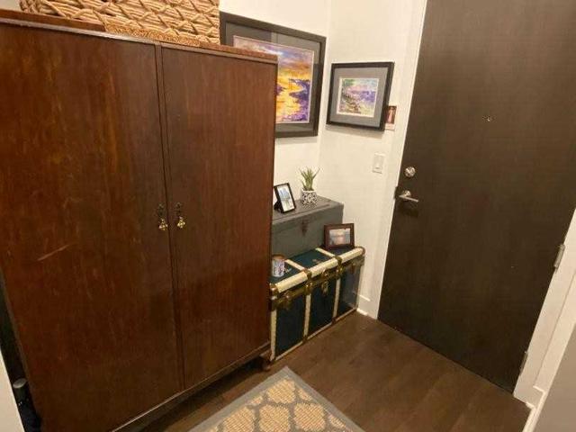 717 - 399 Adelaide St W