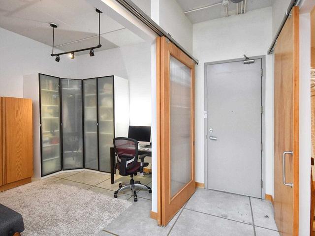 404 - 188 Eglinton Ave E