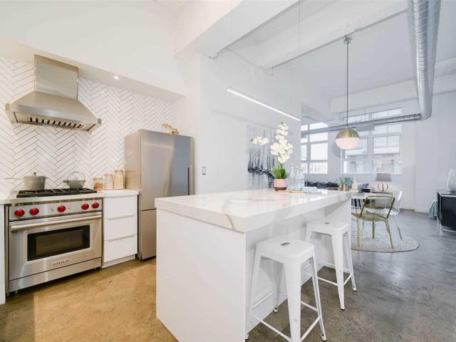 722 - 155 Dalhousie St