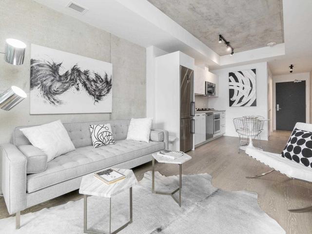 714 - 608 Richmond St W