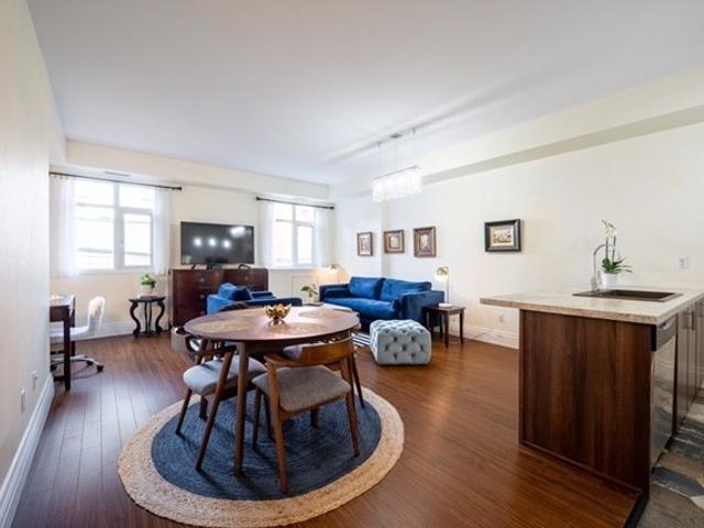 329 - 500 Richmond St W