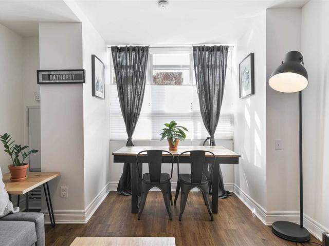 #101 - 140 Bathurst St