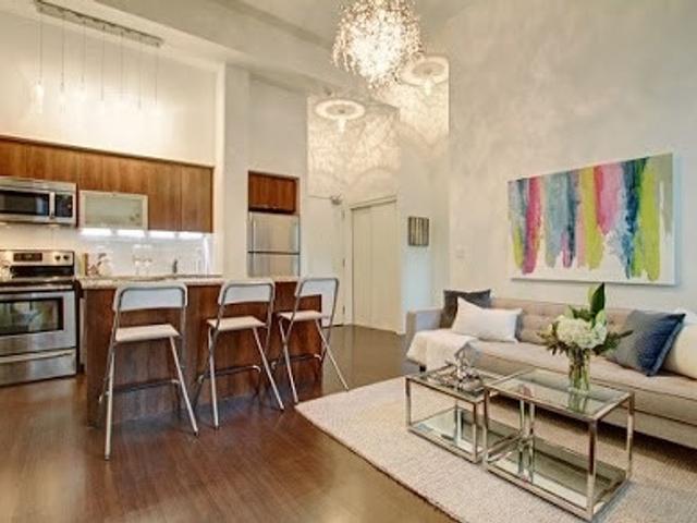 109 - 55 East Liberty St