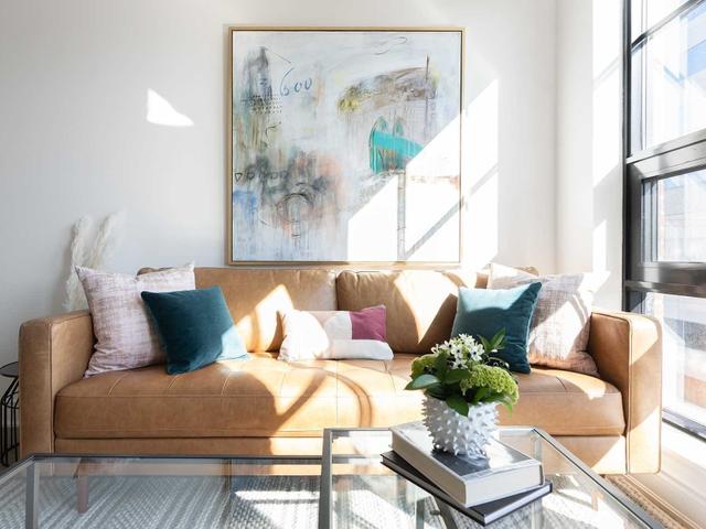 708 - 608 Richmond St