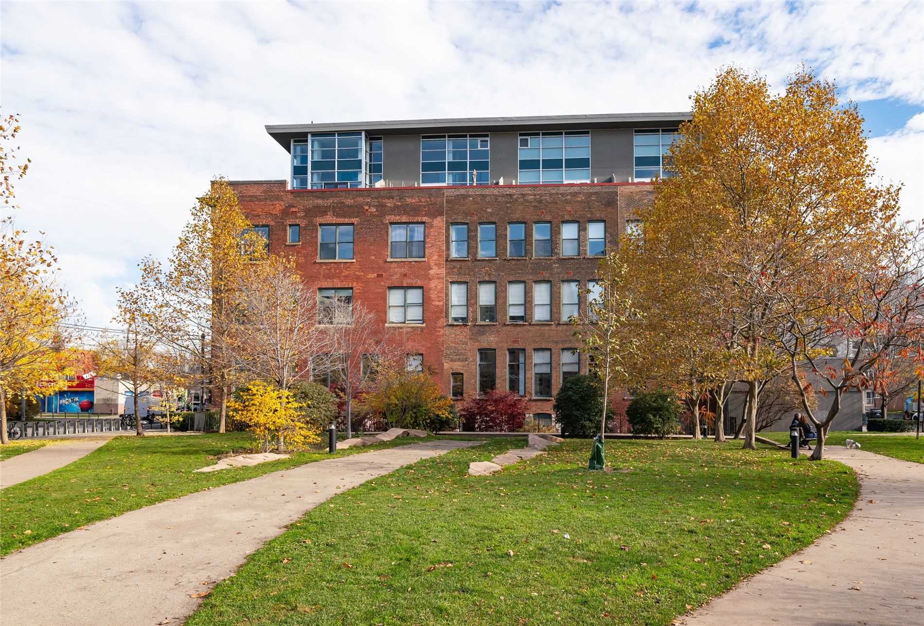 PH503 915 King St W, Toronto