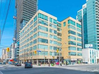 PH05 - 188 Eglinton Ave E