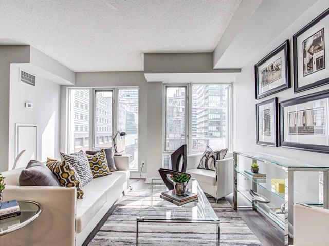 1806 - 210 Victoria St