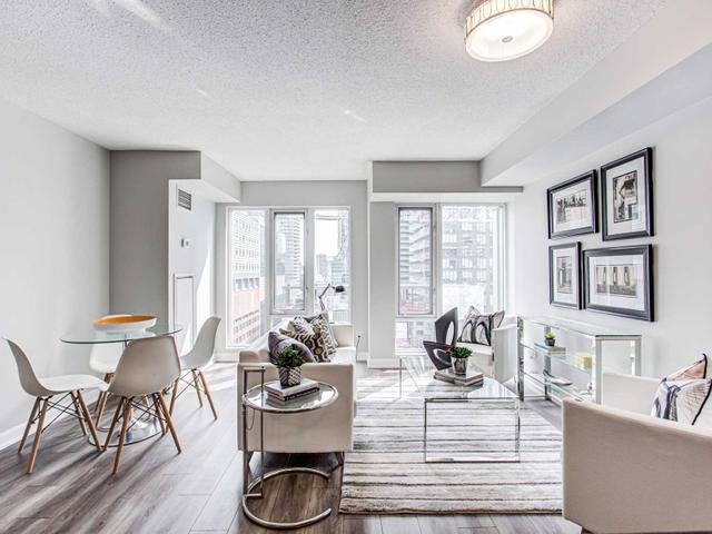 1806 - 210 Victoria St