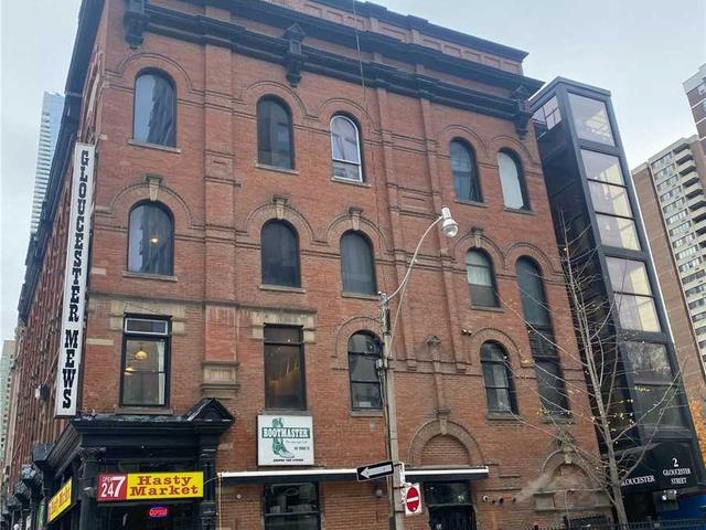 303 - 2 Gloucester St