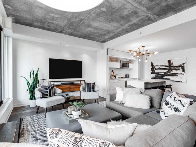 301 - 130 Rusholme Rd