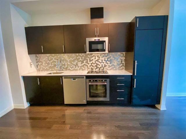 105 - 460 Adelaide St E