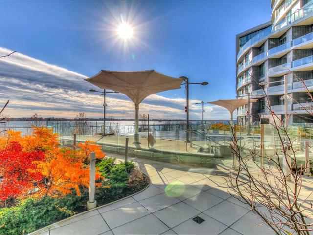 213 - 1 Edgewater Dr