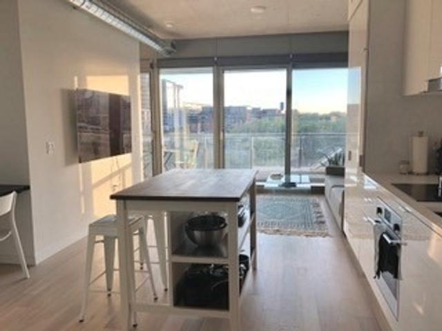 408 - 170 Bayview Ave