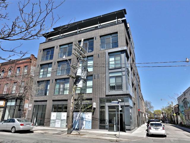 102 - 41 Ossington Ave