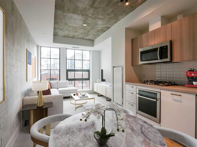 507 - 608 Richmond St W