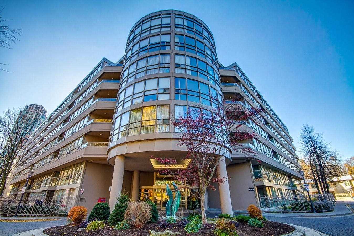 202 19 Lower Village Gate, Toronto Sold, C4988440 Condos.ca