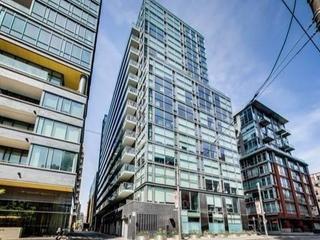 305 - 25 Oxley St