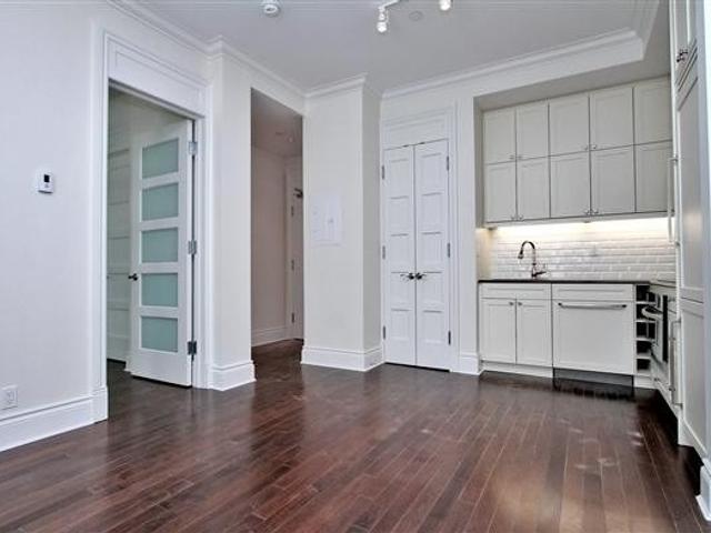 436 - 22 Leader Lane