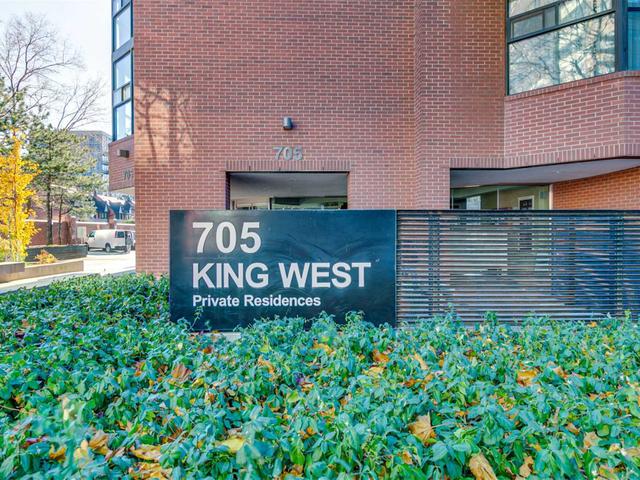 1712 - 705 King St St W