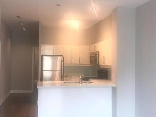 1417 - 7 King St E