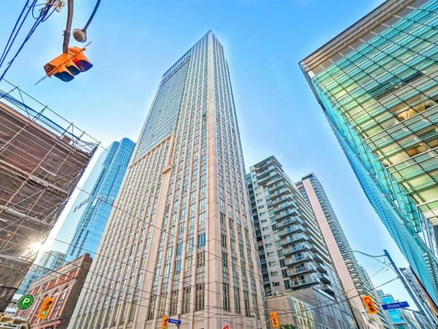 1606 - 200 Victoria St