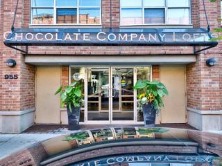 419 - 955 Queen St W