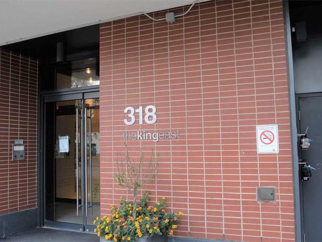 401 - 318 King St E