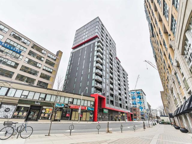 305 - 435 Richmond St W