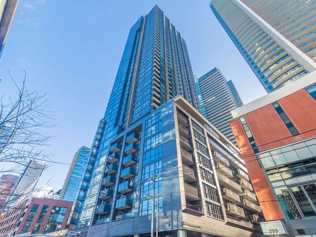 405 - 295 Adelaide St