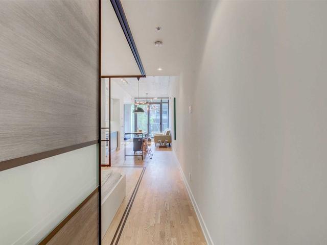 217 - 8 Dovercourt Rd