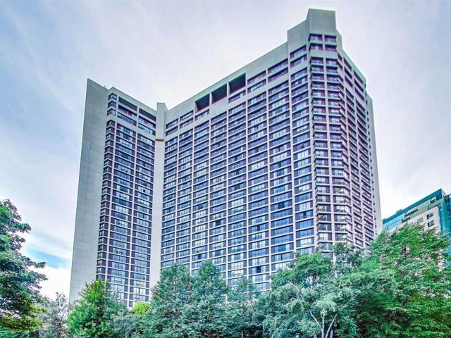 1032 - 33 Harbour Sq